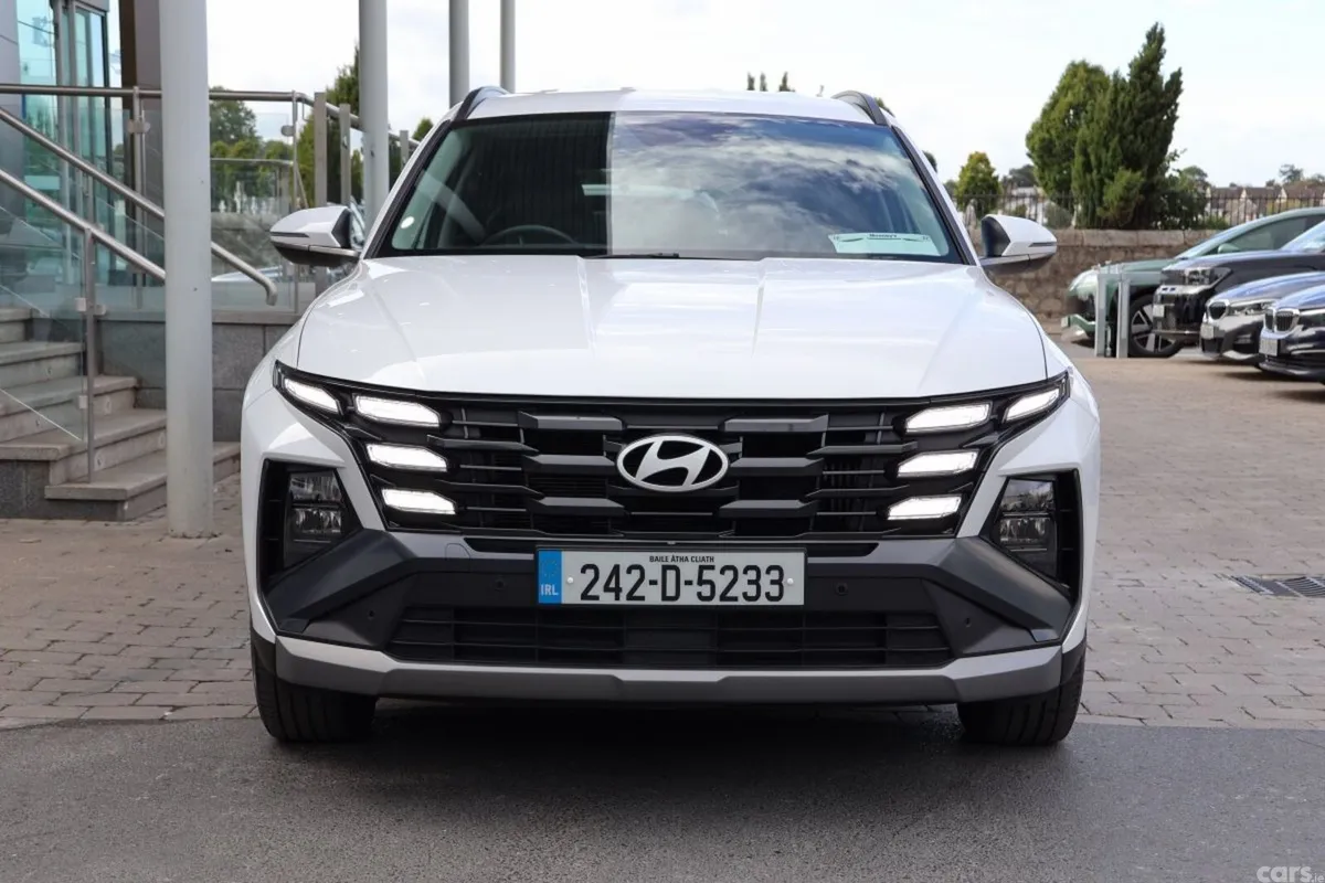 Hyundai Tucson SUV, Petrol Hybrid, 2024, White