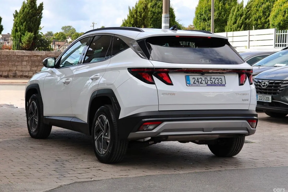 Hyundai Tucson SUV, Petrol Hybrid, 2024, White