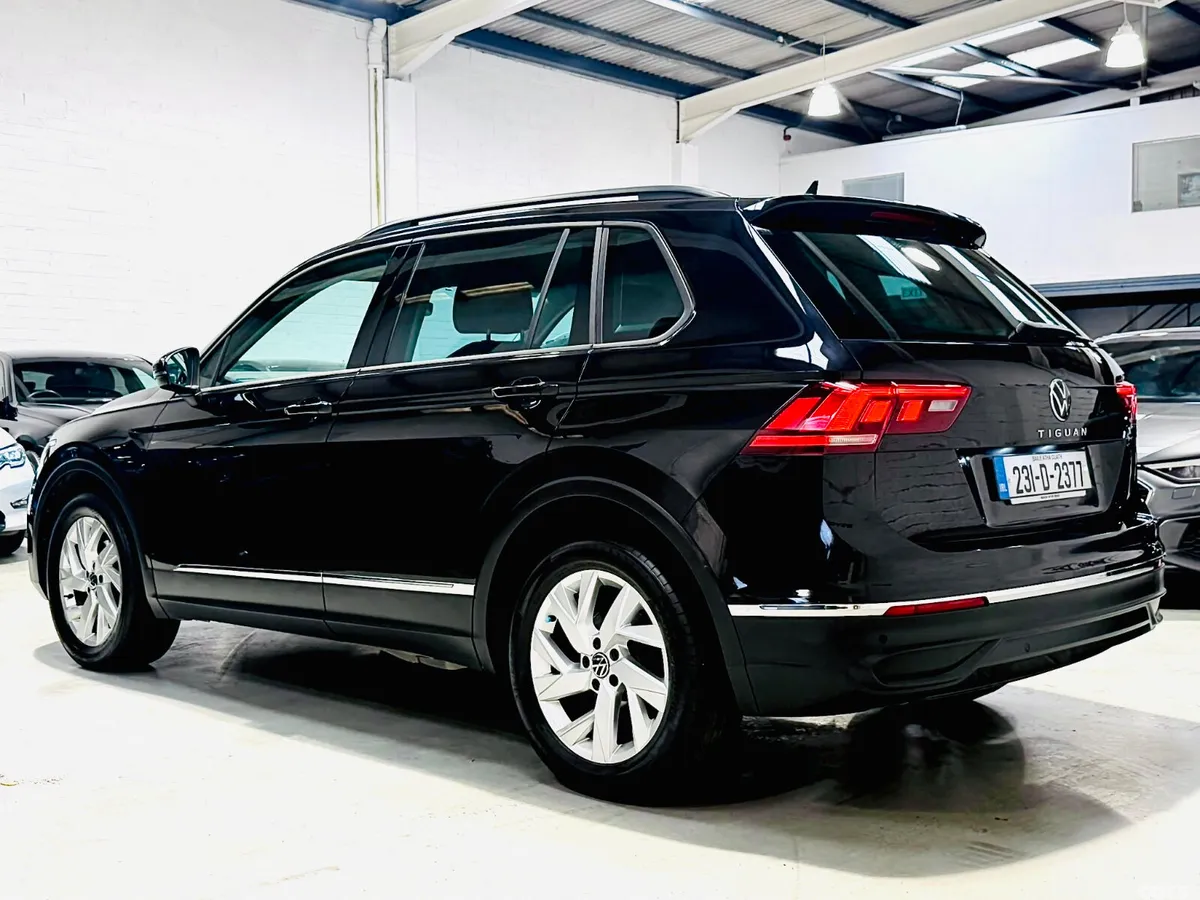 Volkswagen Tiguan SUV, Diesel, 2023, Black