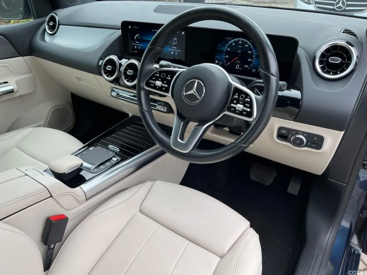 Mercedes-Benz B-Class MPV, Petrol, 2022, Blue