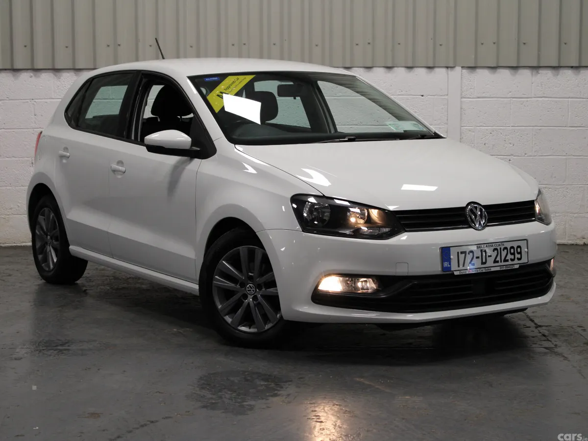 Volkswagen Polo Hatchback, Petrol, 2017, White