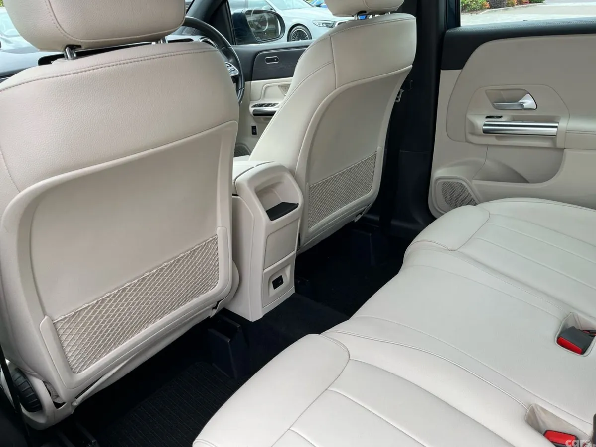 Mercedes-Benz B-Class MPV, Petrol, 2022, Blue