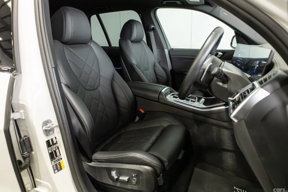 BMW X5 SUV, Petrol Plug-in Hybrid, 2025, White