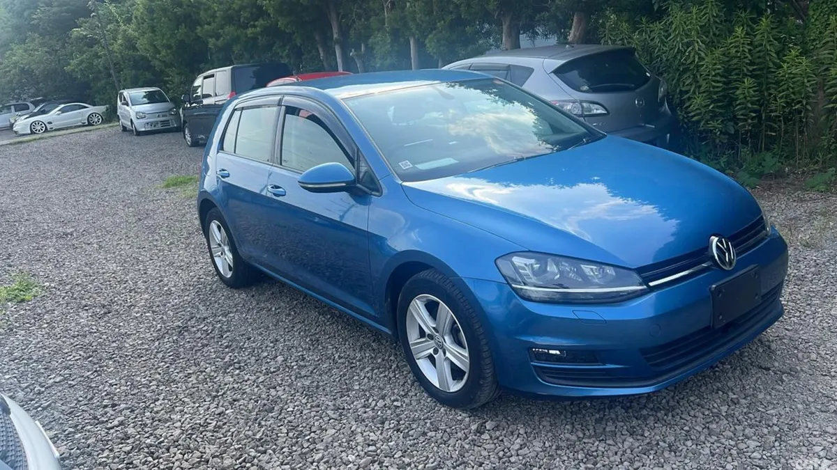 Volkswagen Golf Hatchback, Petrol, 2015, Blue