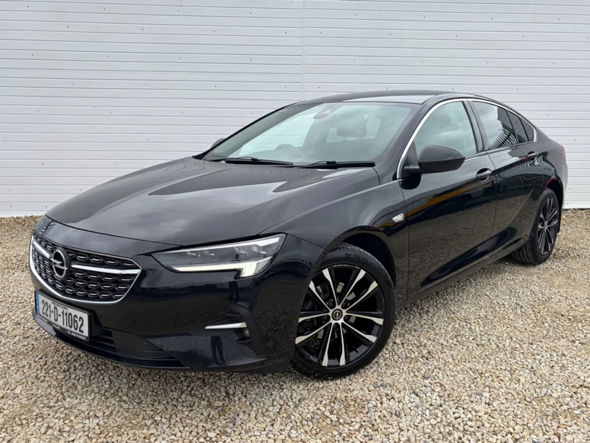 Opel Insignia Hatchback, Diesel, 2022, Black