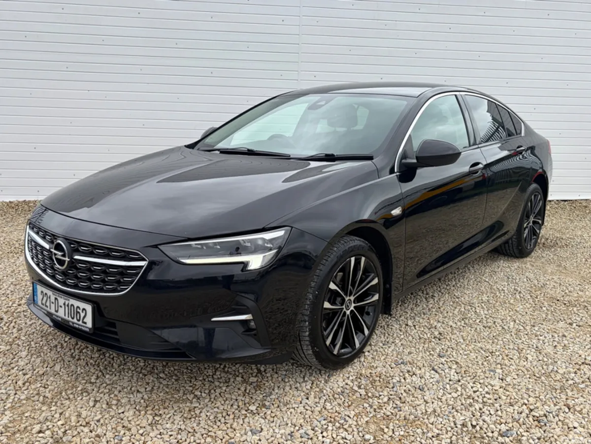 Opel Insignia Hatchback, Diesel, 2022, Black
