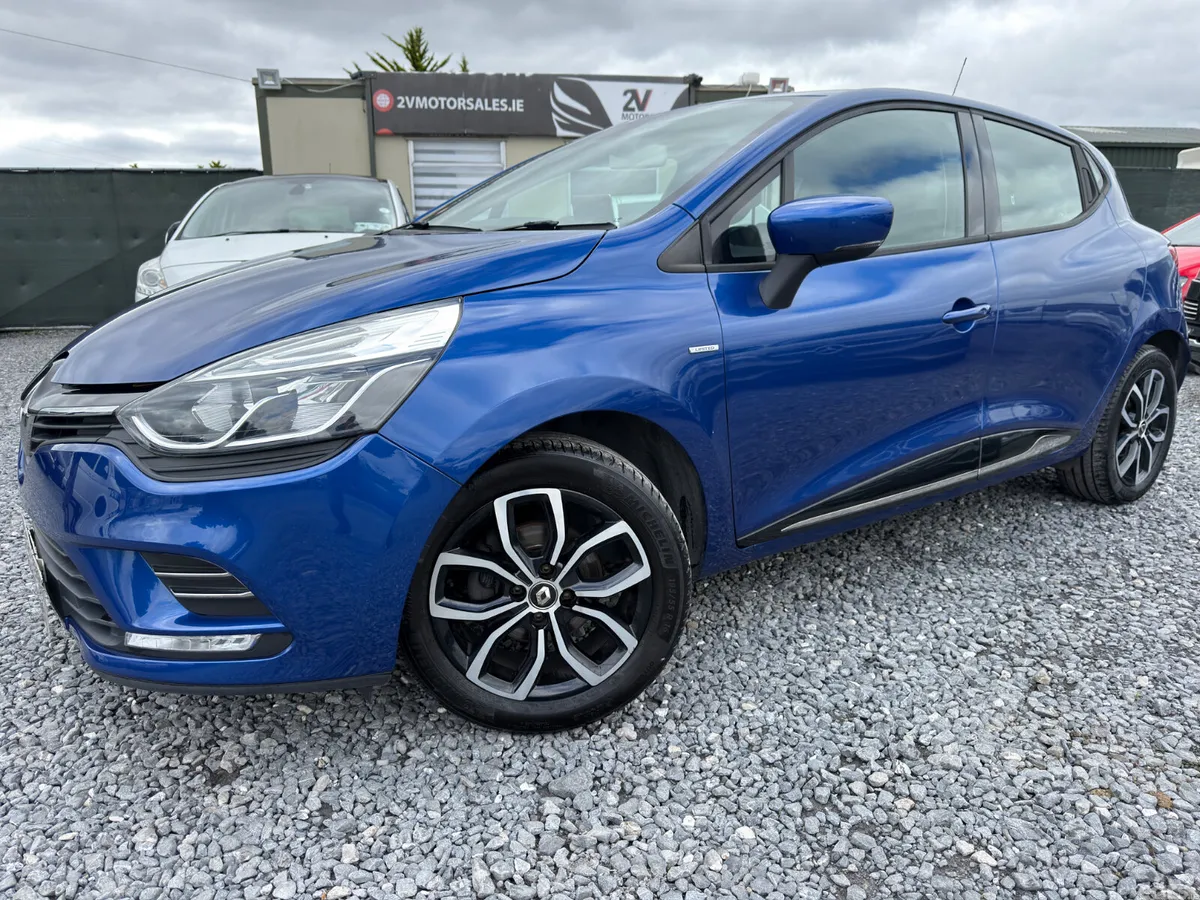 Renault Clio Hatchback, Petrol, 2019, Blue