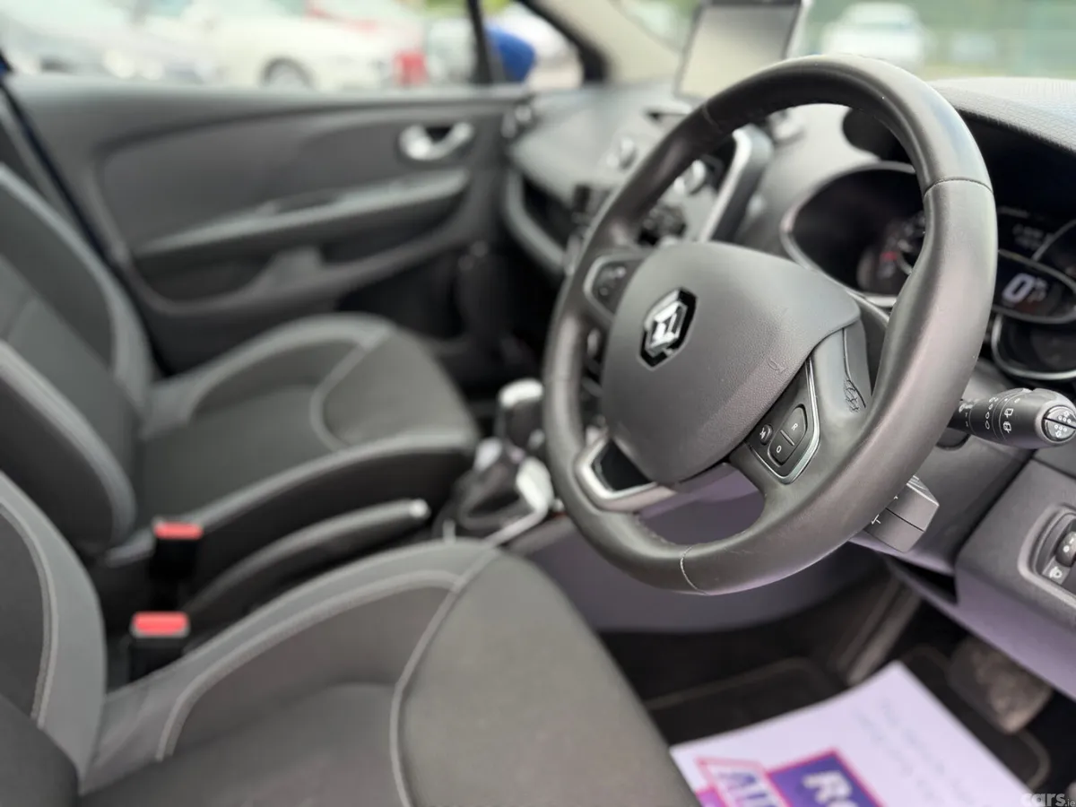 Renault Clio Hatchback, Petrol, 2019, Blue