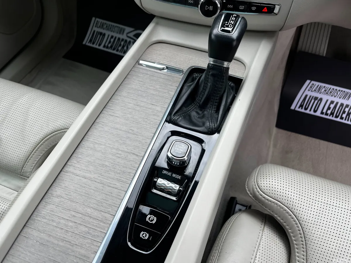 Volvo XC60 SUV, Diesel, 2018, White