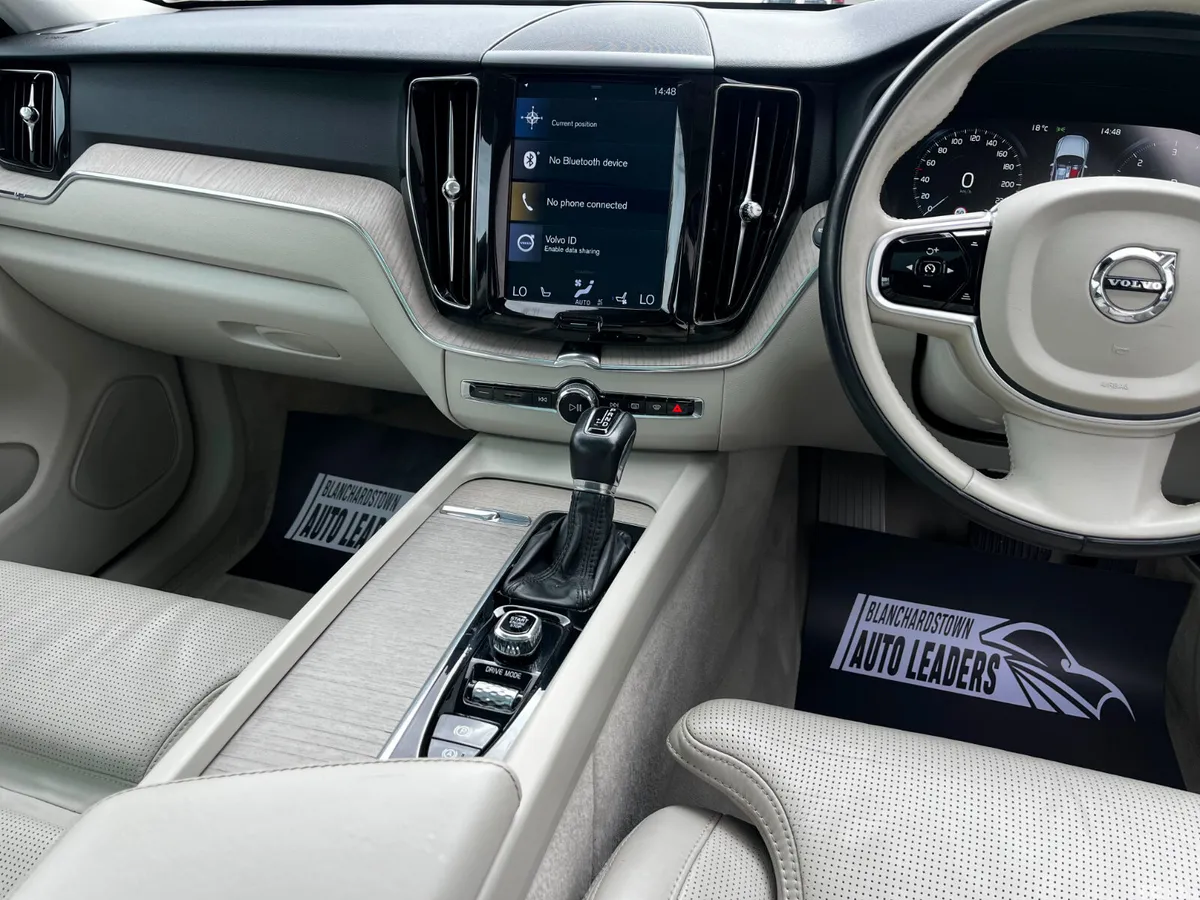 Volvo XC60 SUV, Diesel, 2018, White