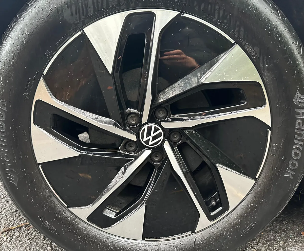 Volkswagen ID.4 SUV, Electric, 2022, Grey