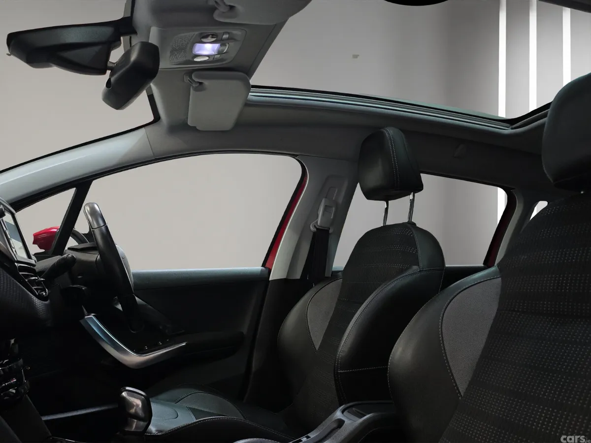 Peugeot 2008 Estate, Petrol, 2019, Red