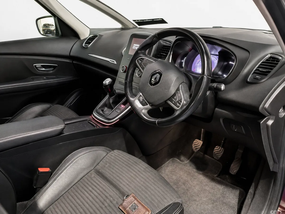 Renault Grand Scenic MPV, Diesel, 2018, Red