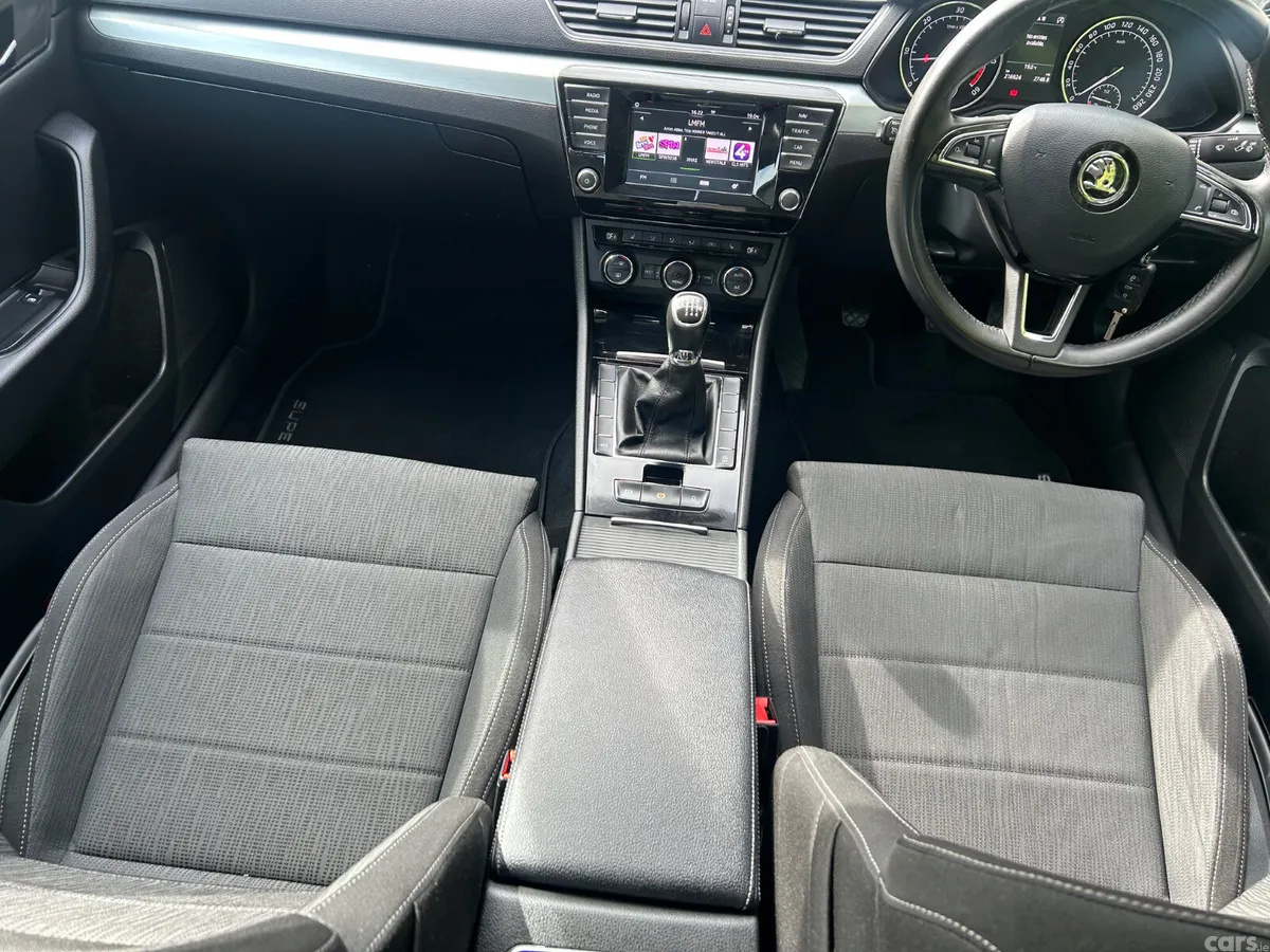 Skoda Superb Saloon, Diesel, 2016, Grey