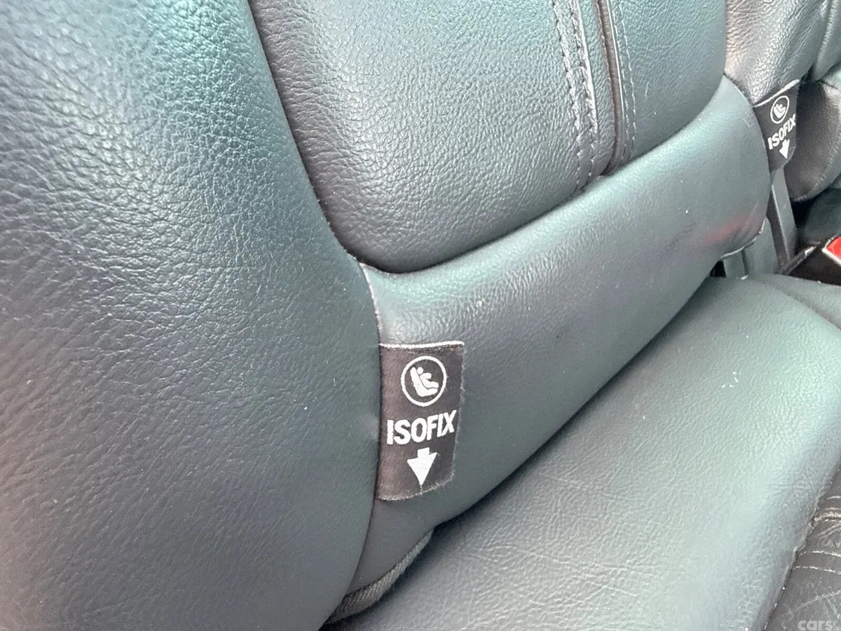 Peugeot 3008 MPV, Diesel Hybrid, 2012, White