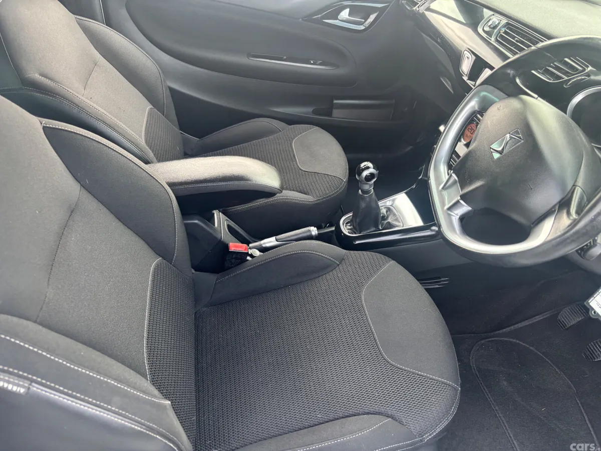 Citroen DS 3 Hatchback, Diesel, 2014, White