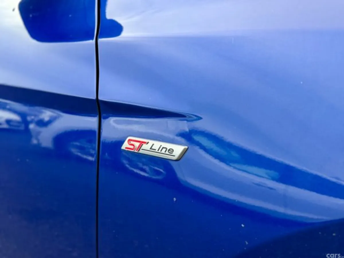 Ford Focus Hatchback, Diesel, 2017, Blue
