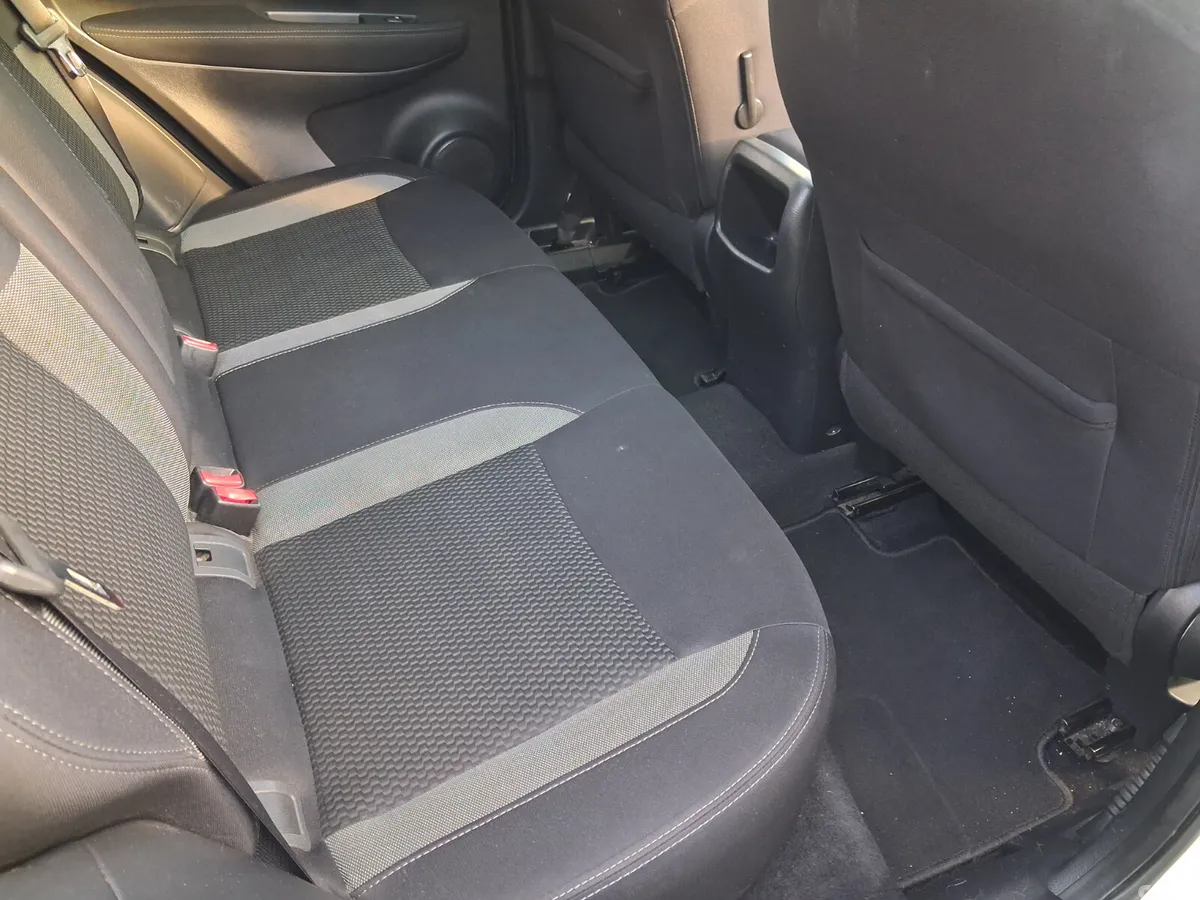 Nissan Qashqai SUV, Diesel, 2017, White