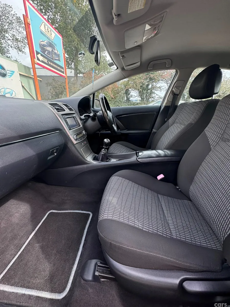 Toyota Avensis Saloon, Diesel, 2011, Black