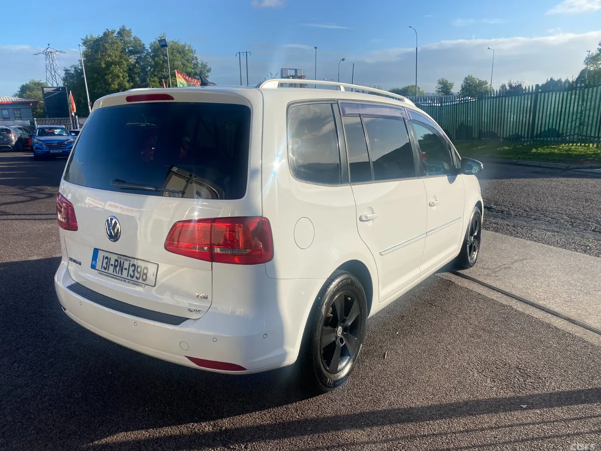 Volkswagen Touran MPV, Petrol, 2013, White