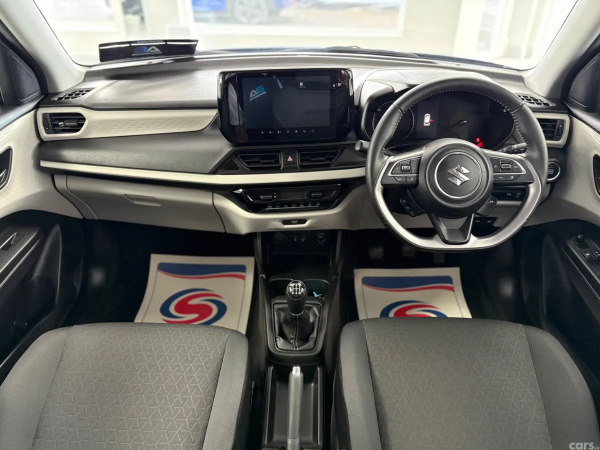 Suzuki Swift Hatchback, Petrol Hybrid, 2024, Blue
