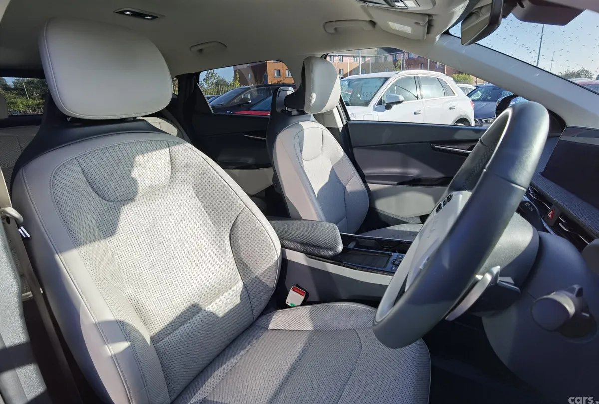 Kia EV6 Hatchback, Electric, 2023, Black