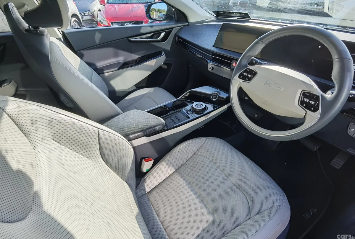 Kia EV6 Hatchback, Electric, 2023, Black