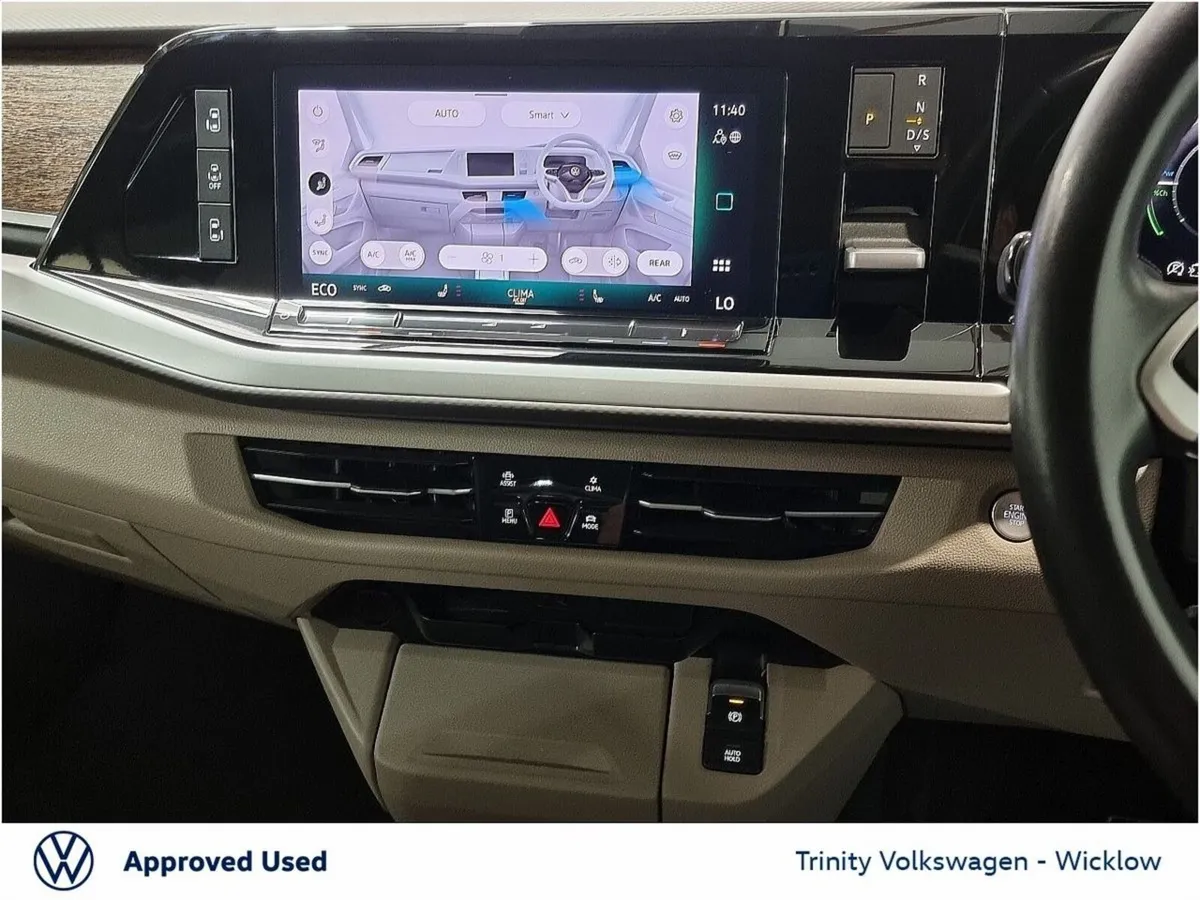Volkswagen Multivan MPV, Petrol Plug-in Hybrid, 2025, Black