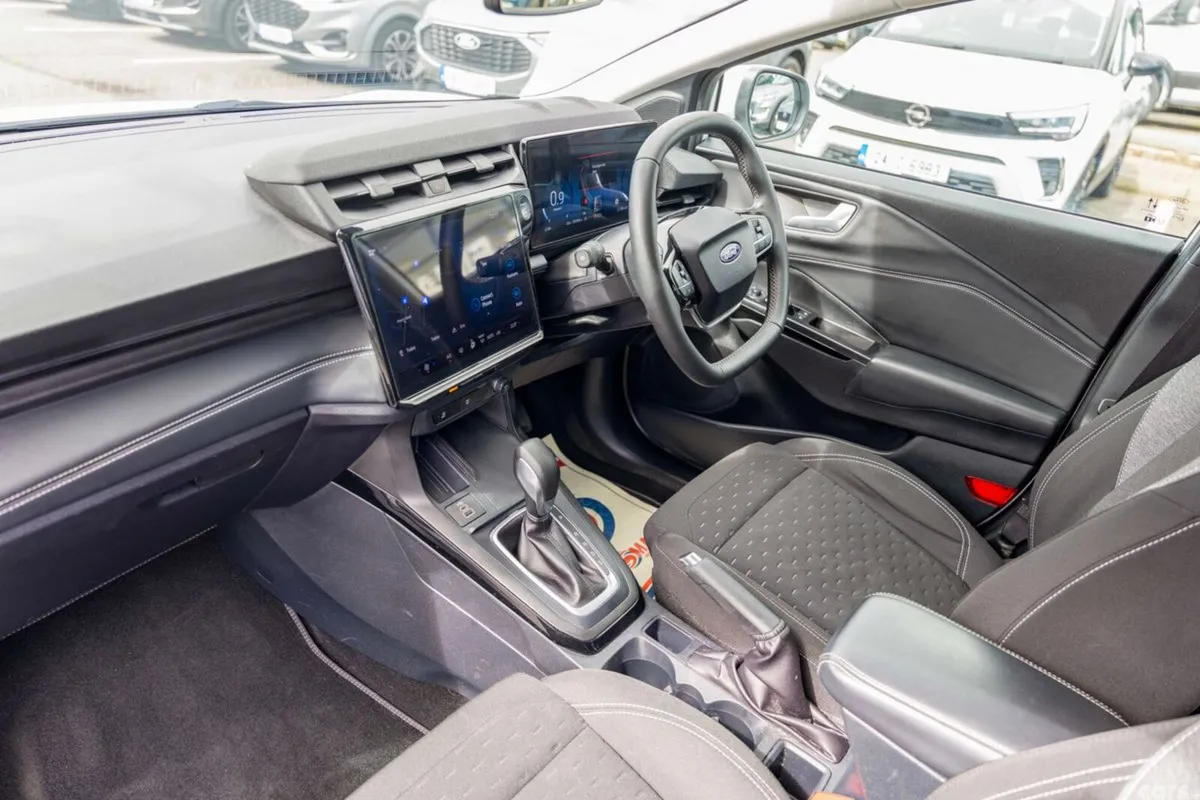 Ford Puma MPV, Petrol Hybrid, 2024, White