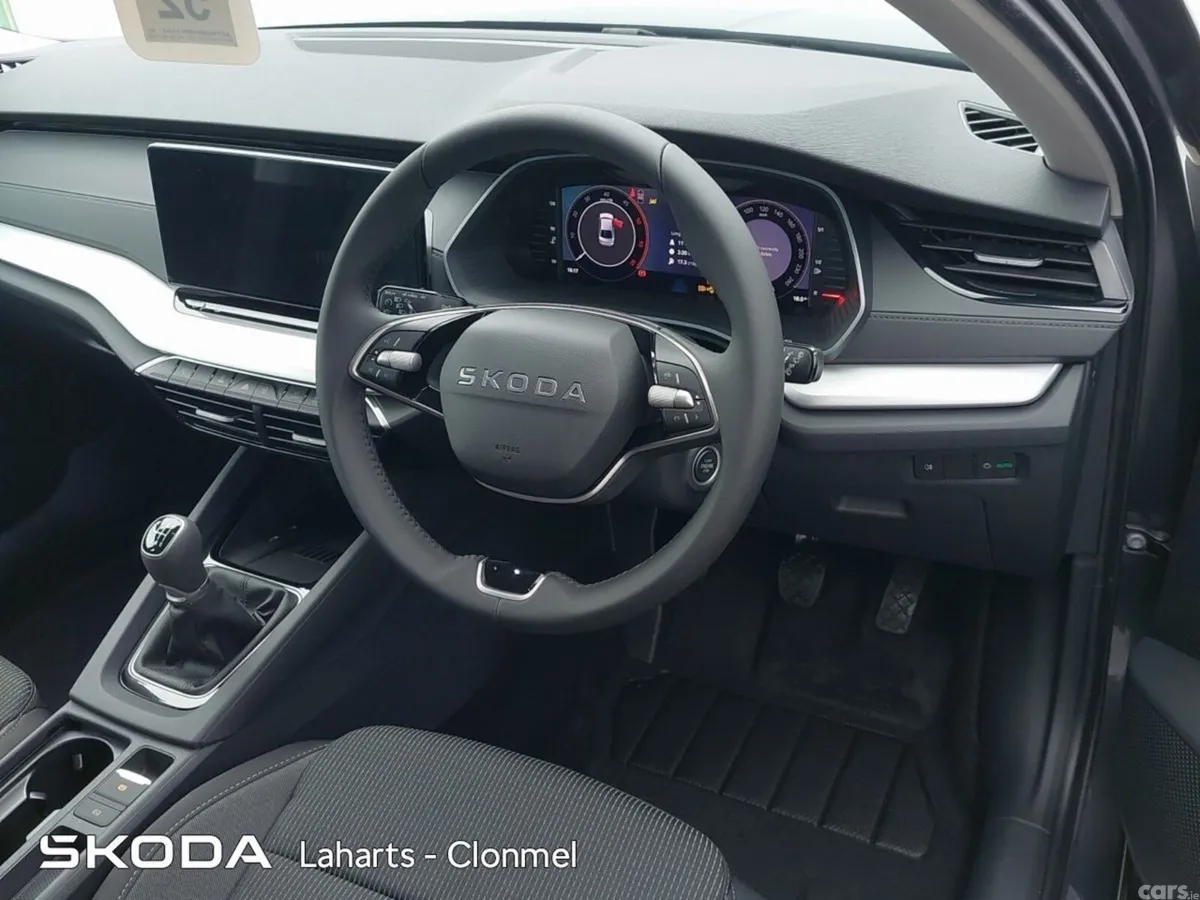 Skoda Octavia Saloon, Diesel, 2026, Grey