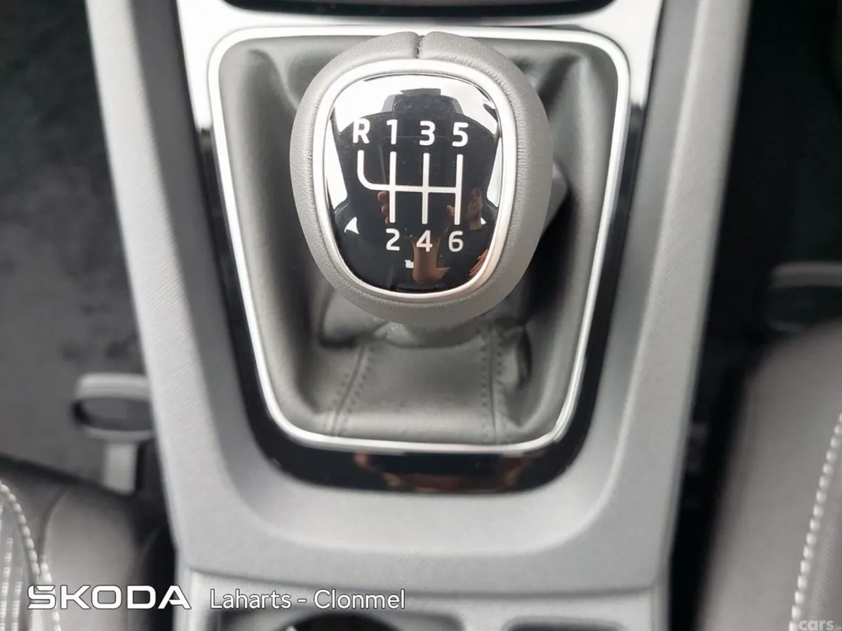 Skoda Octavia Saloon, Diesel, 2026, Grey