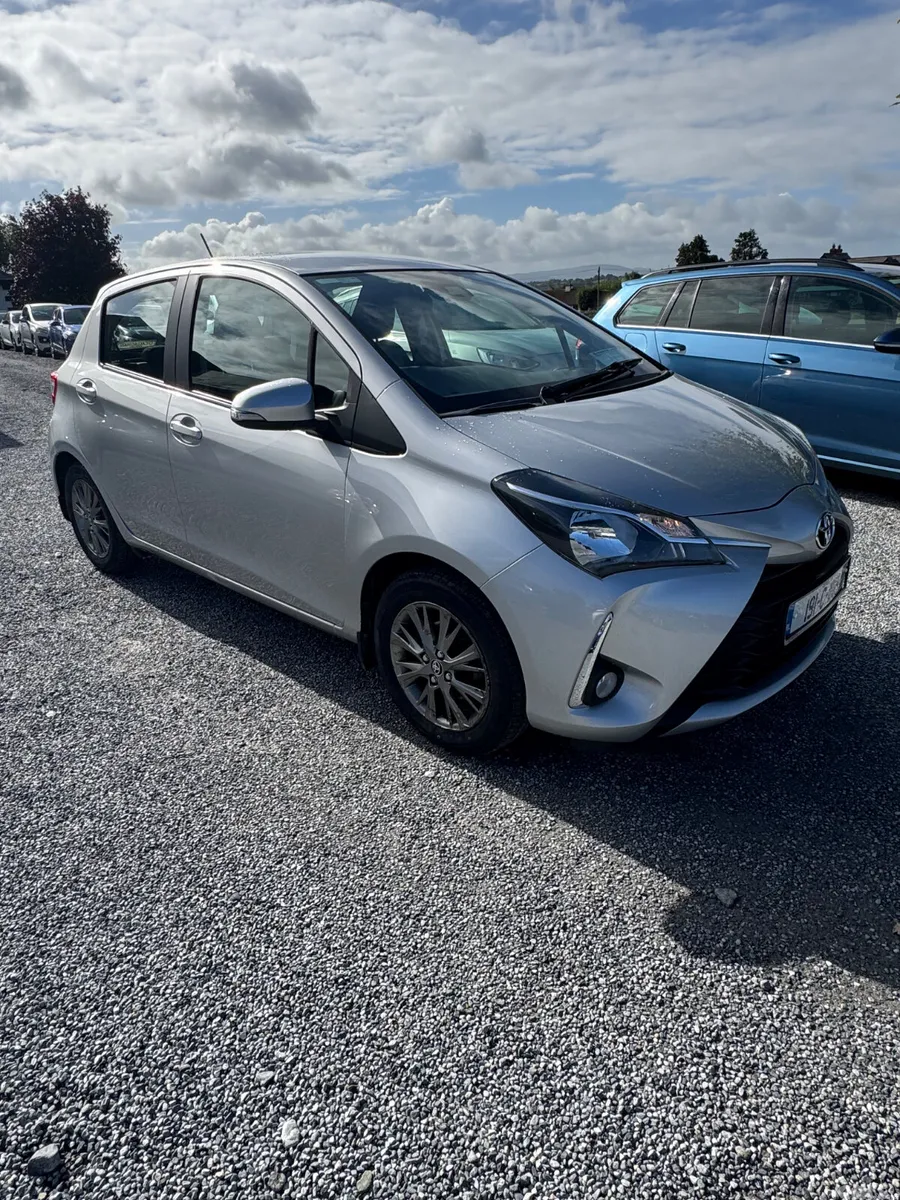 Toyota Yaris MPV, Petrol, 2019, Grey