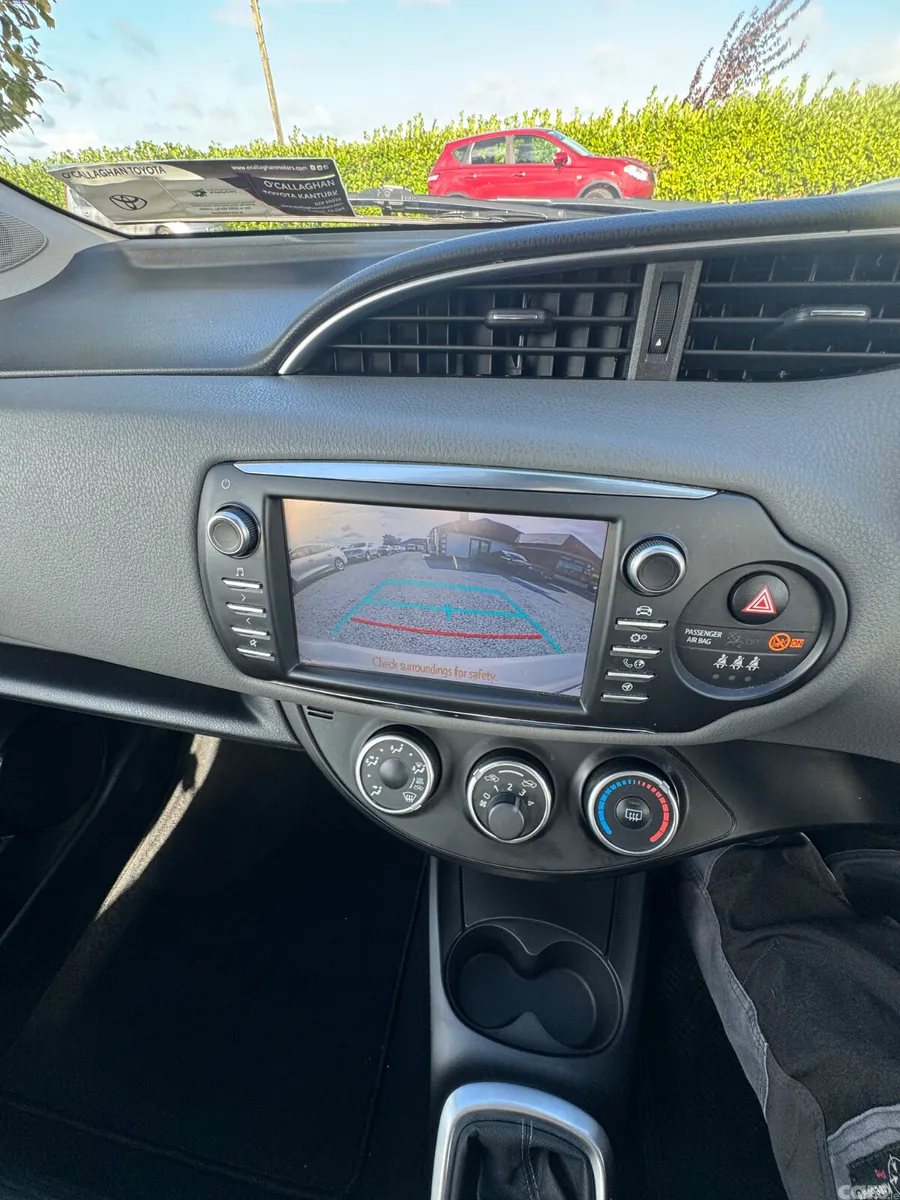Toyota Yaris MPV, Petrol, 2019, Grey