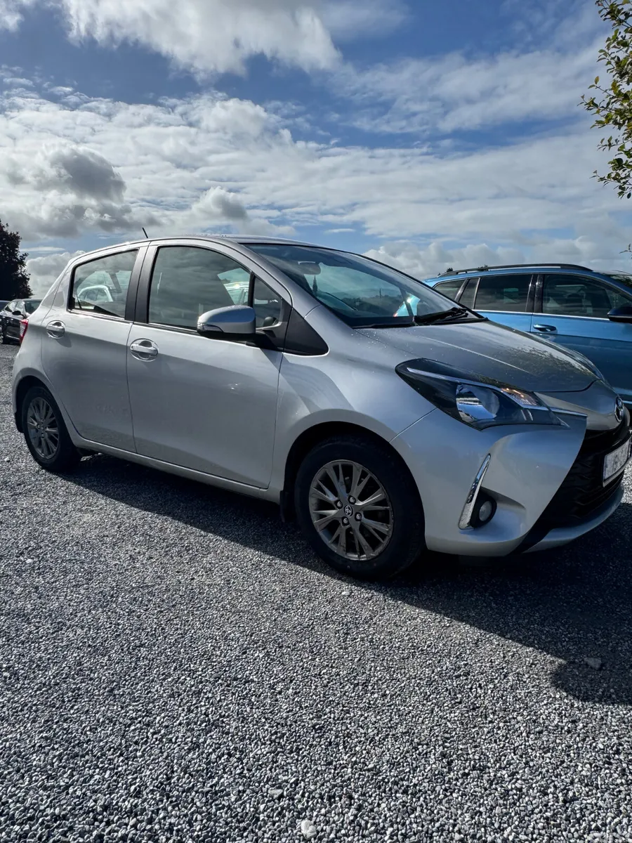 Toyota Yaris MPV, Petrol, 2019, Grey