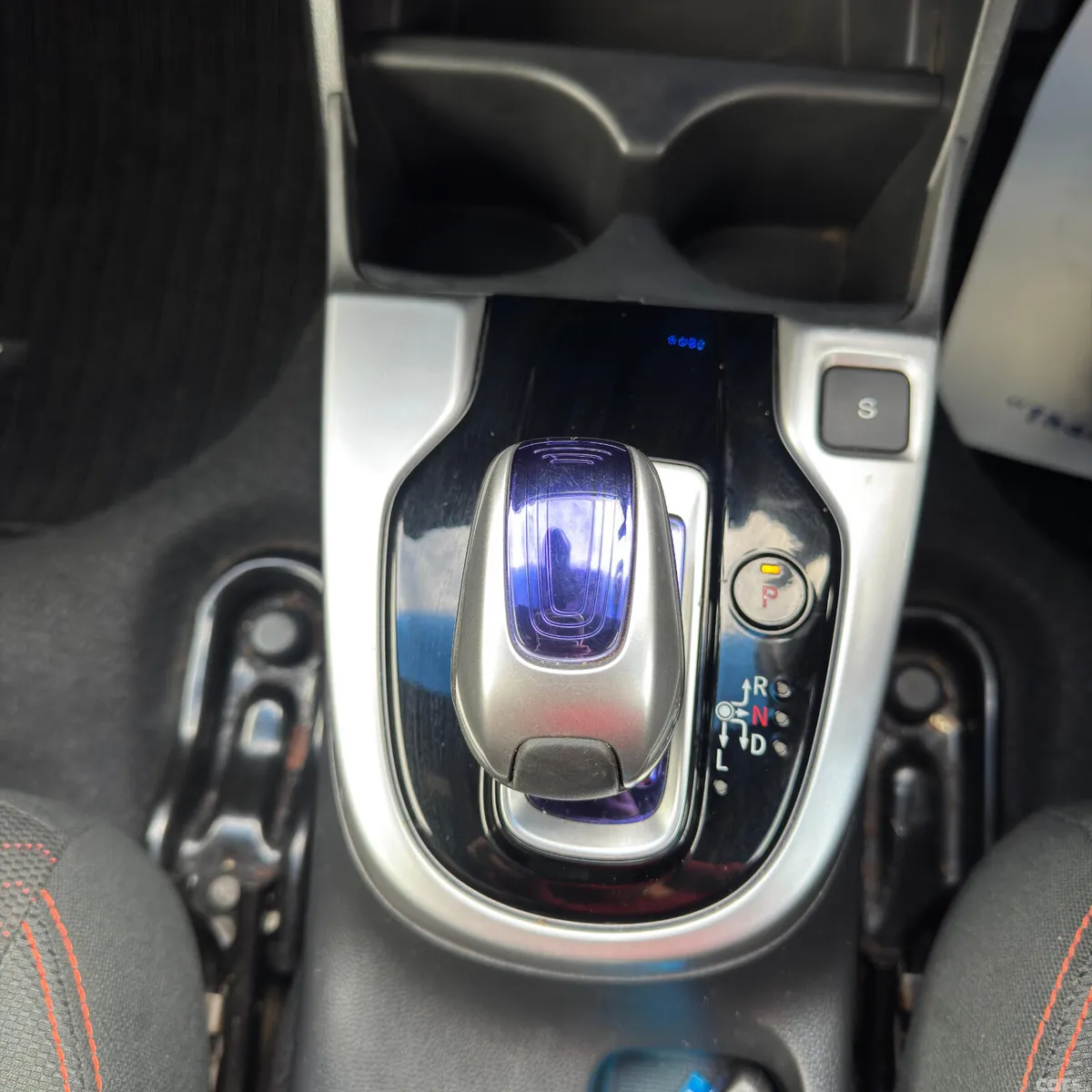 Honda Fit Hatchback, Petrol Hybrid, 2015, Blue