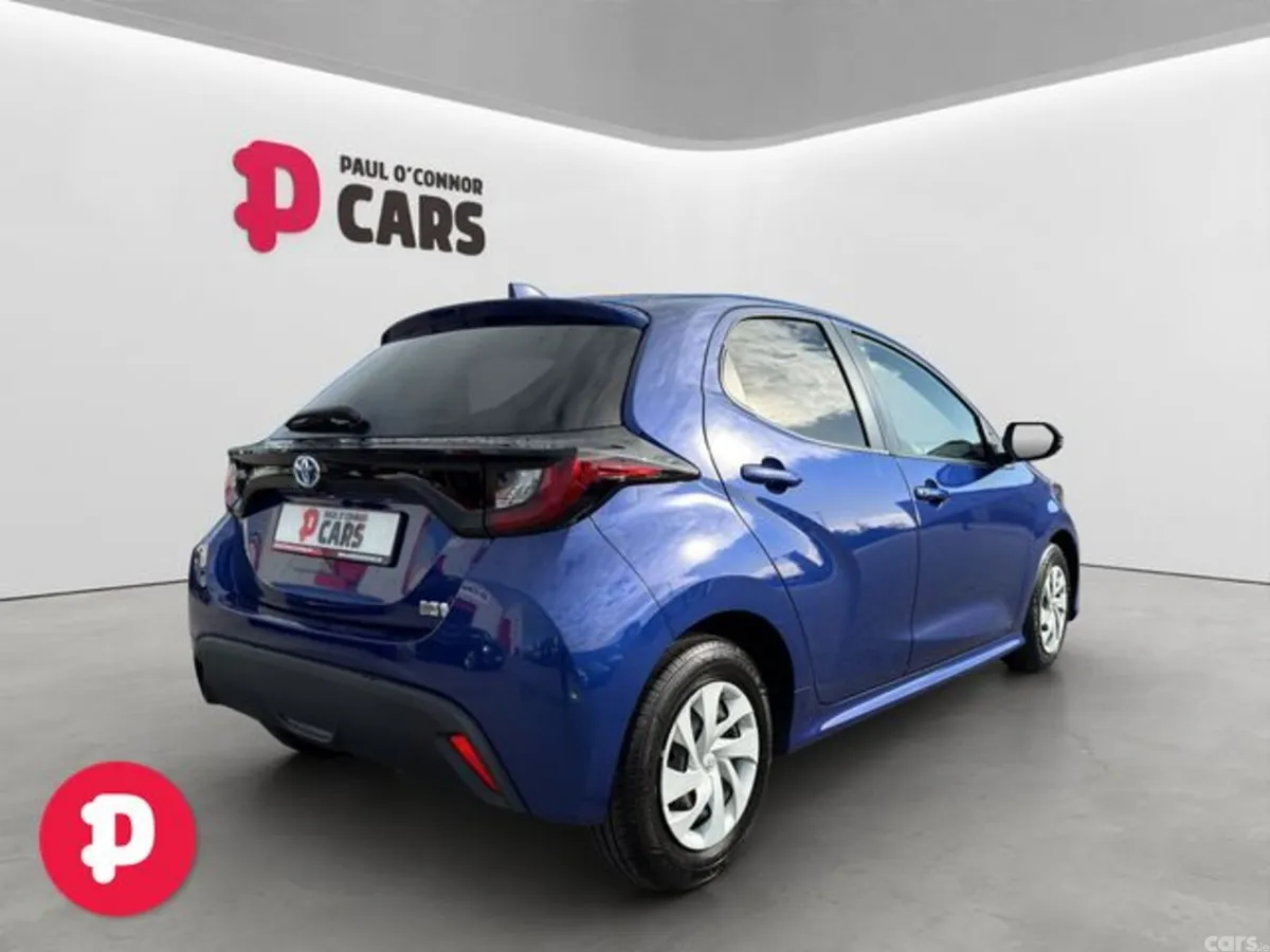 Toyota Yaris Hatchback, Petrol Hybrid, 2022, Blue