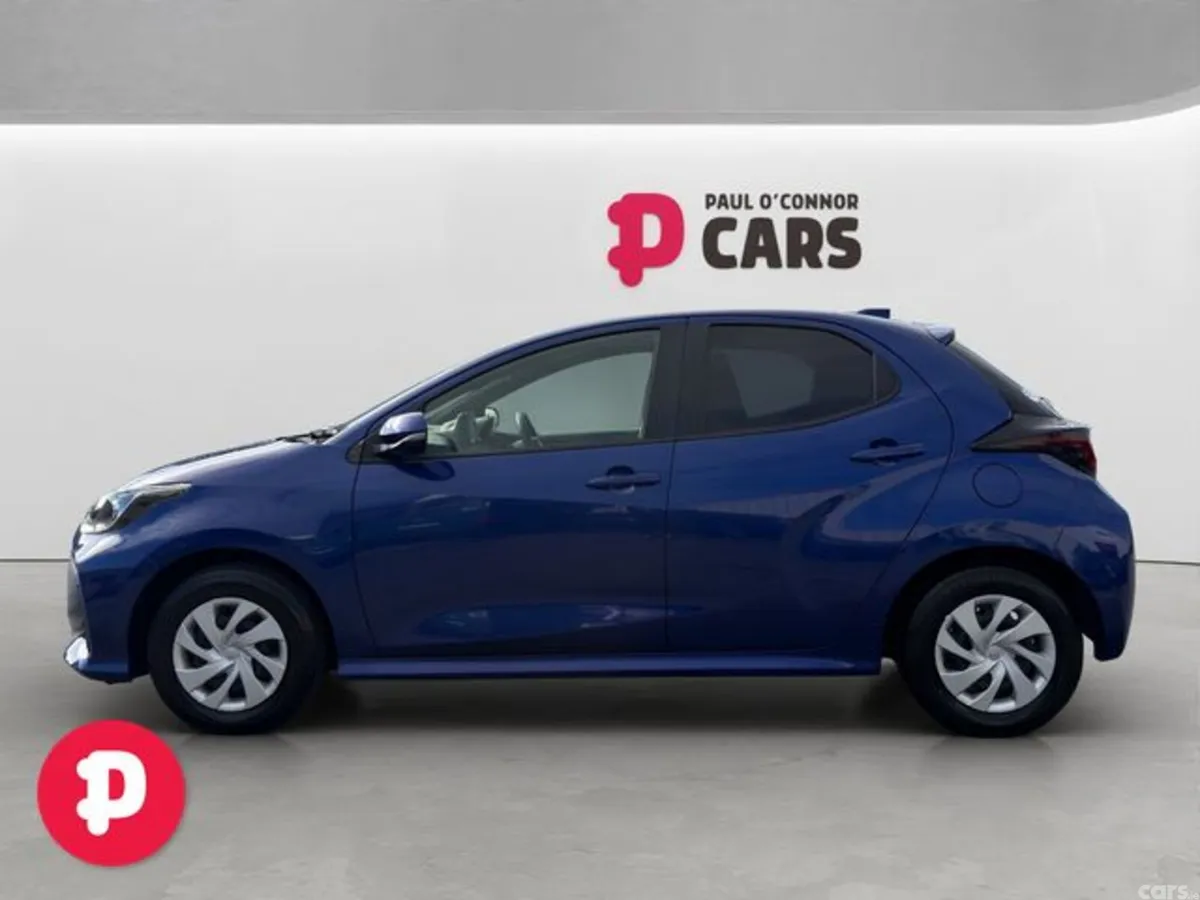 Toyota Yaris Hatchback, Petrol Hybrid, 2022, Blue