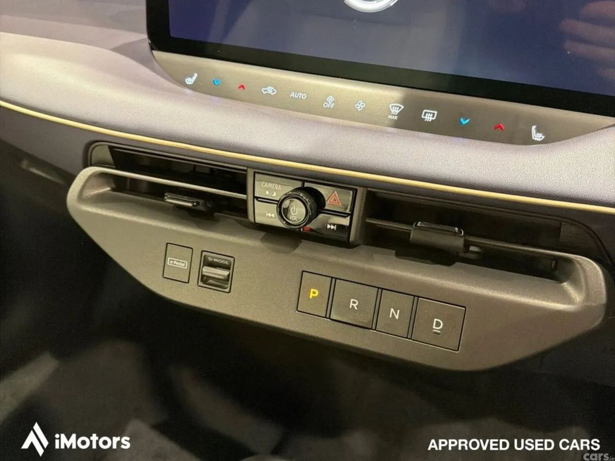 Nissan Leaf SUV, Electric, 2027, Red
