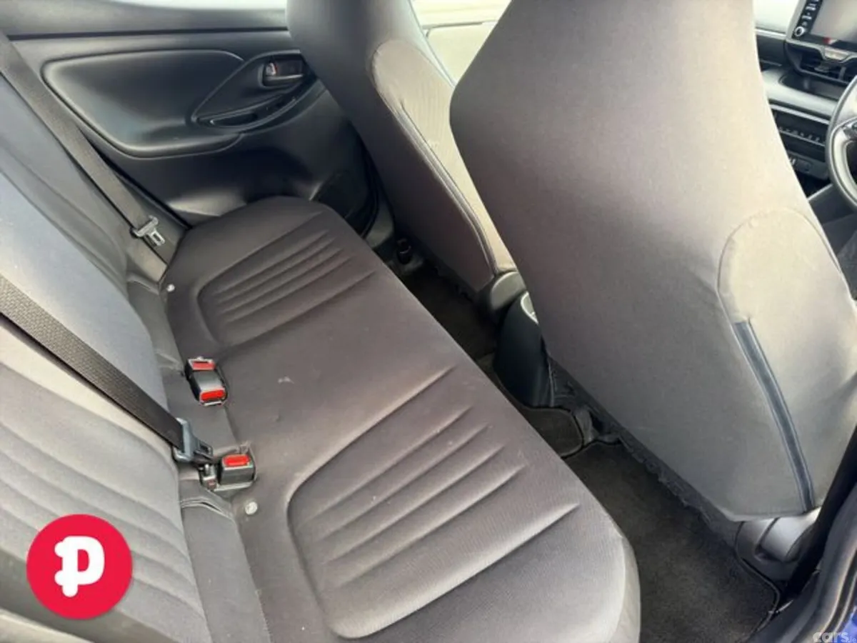 Toyota Yaris Hatchback, Petrol Hybrid, 2022, Blue