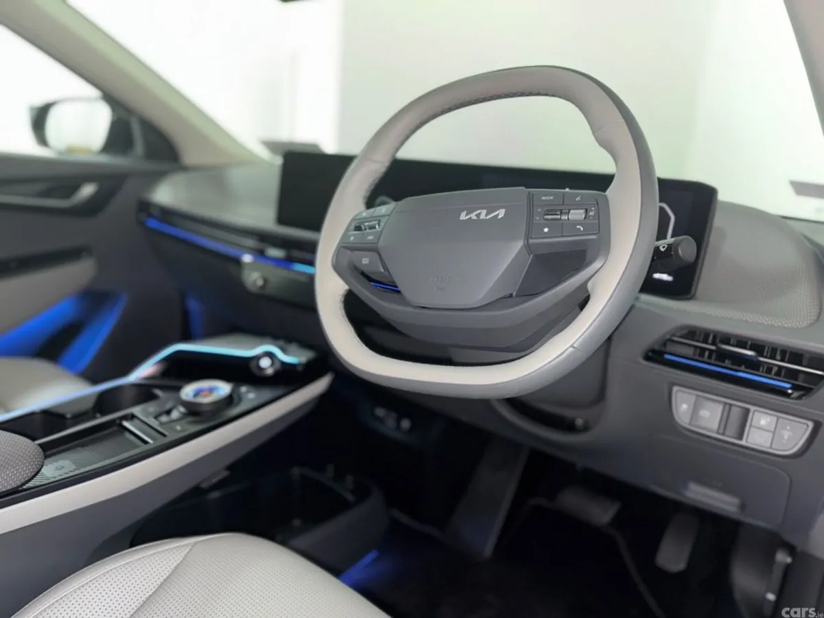 Kia EV6 MPV, Electric, 2026, Grey