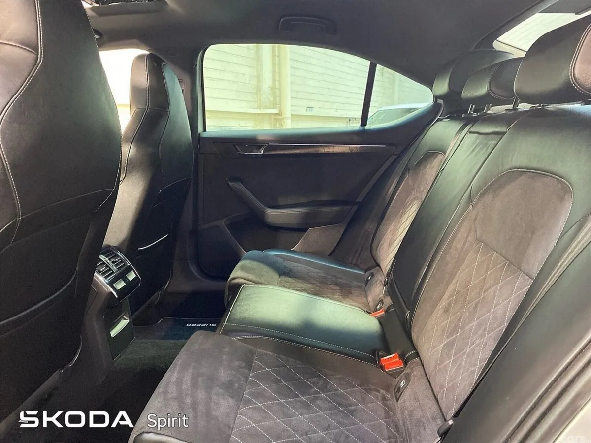 Skoda Superb Saloon, Diesel, 2021, Silver