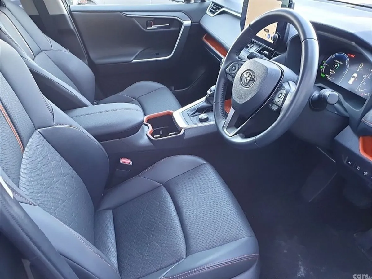 Toyota RAV4 SUV, Petrol Hybrid, 2023, Black