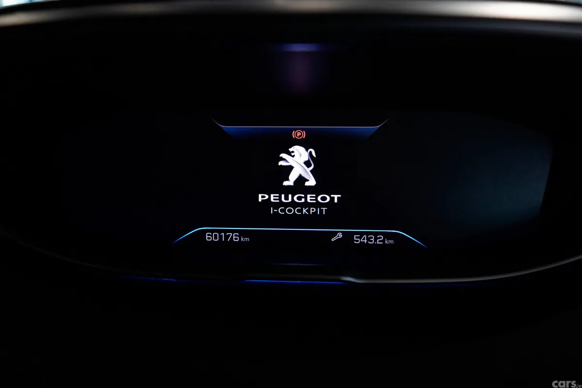 Peugeot 3008 MPV, Diesel, 2023, Blue