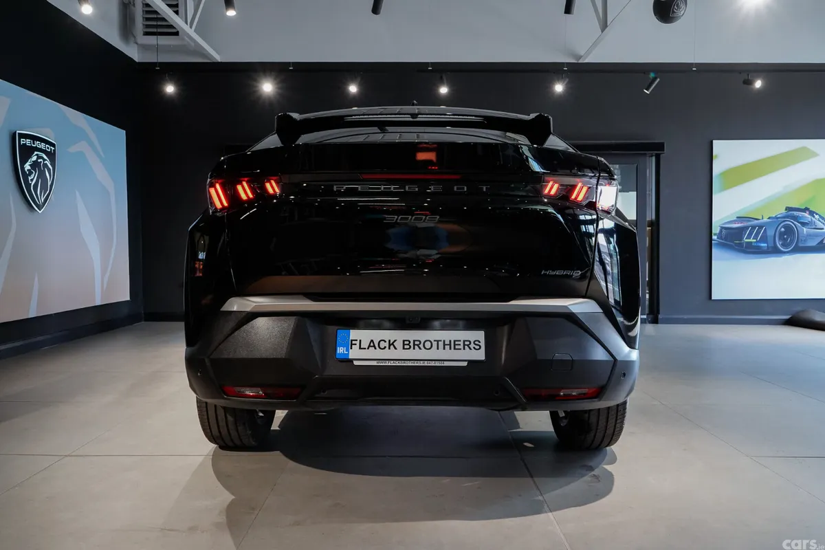 Peugeot 3008 MPV, Petrol Hybrid, 2026, Black