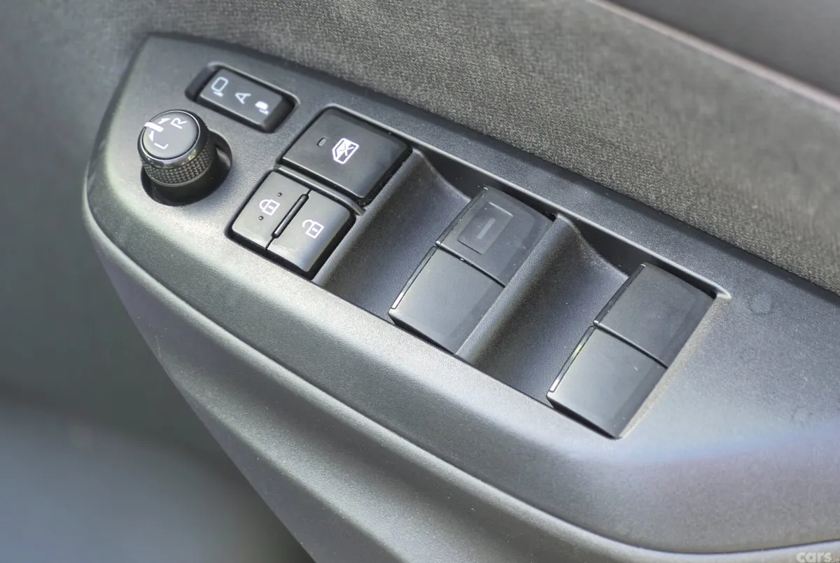 Toyota Yaris Hatchback, Petrol Hybrid, 2022, Silver