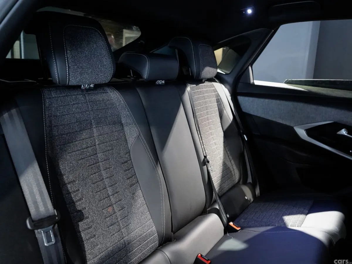Peugeot 3008 MPV, Electric, 2025, Blue