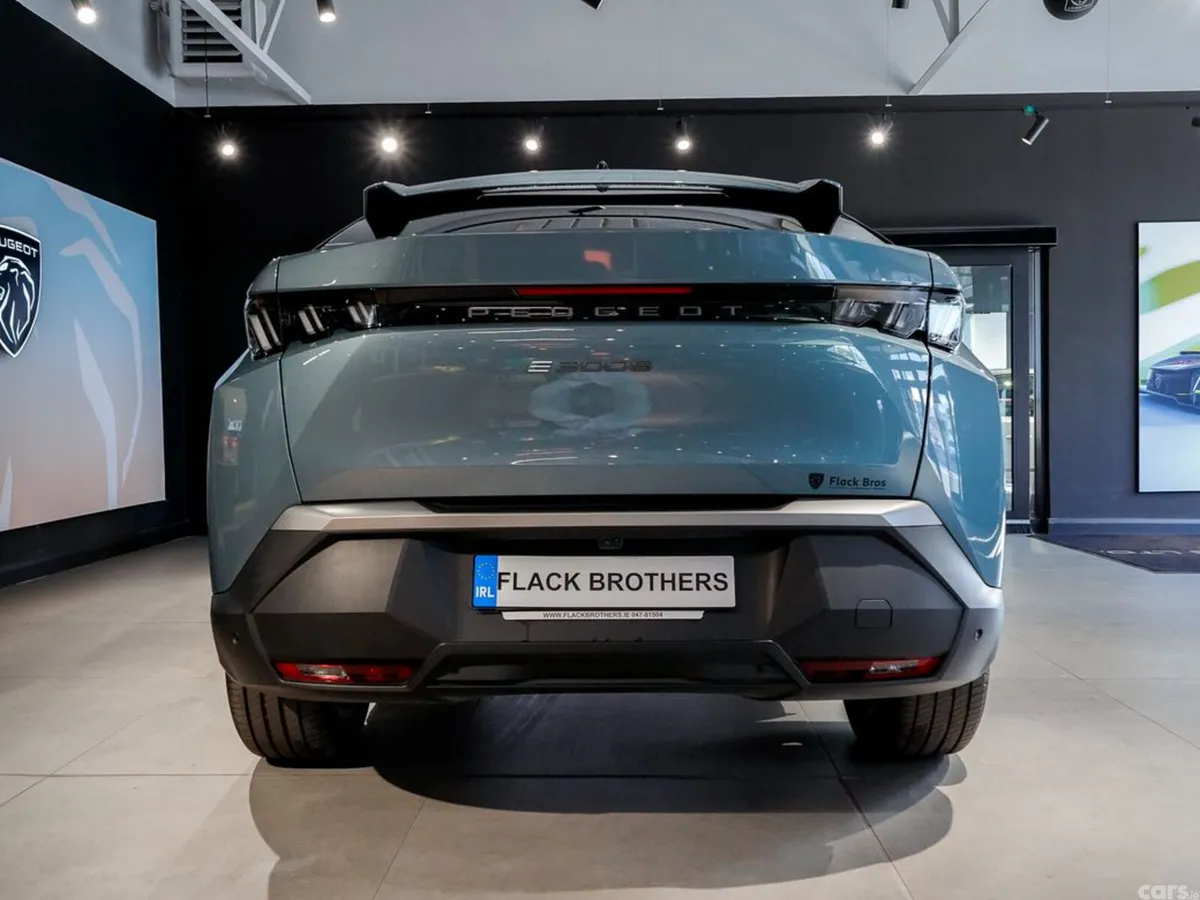 Peugeot 3008 MPV, Electric, 2025, Blue