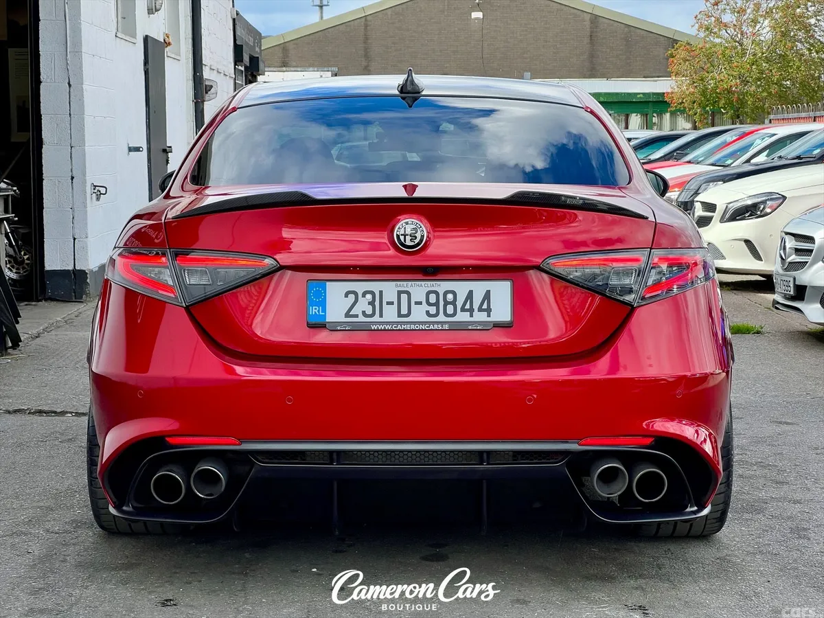 Alfa Romeo Giulia Saloon, Petrol, 2023, Red