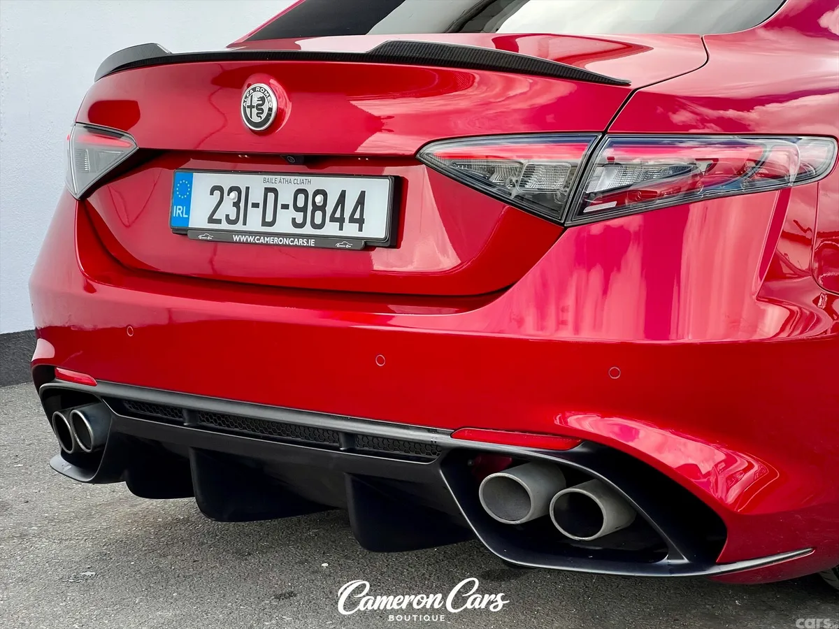 Alfa Romeo Giulia Saloon, Petrol, 2023, Red