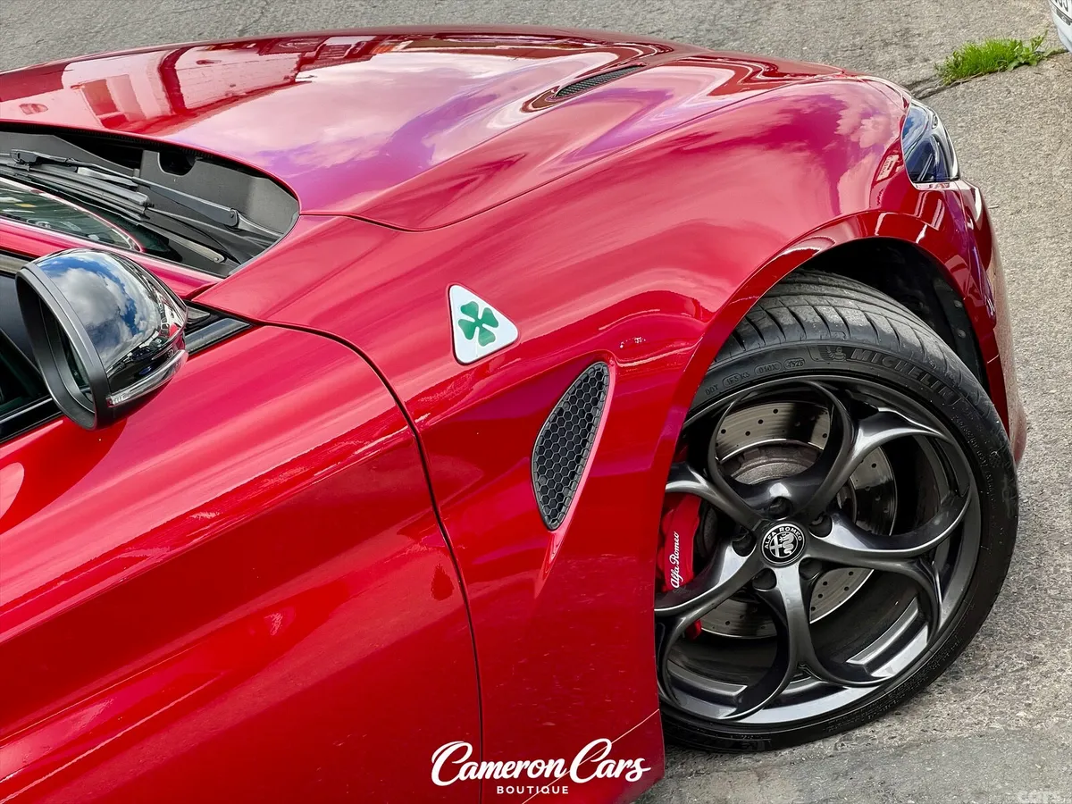 Alfa Romeo Giulia Saloon, Petrol, 2023, Red